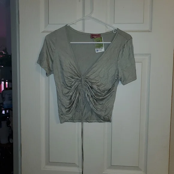 Top - Picture 1 of 1